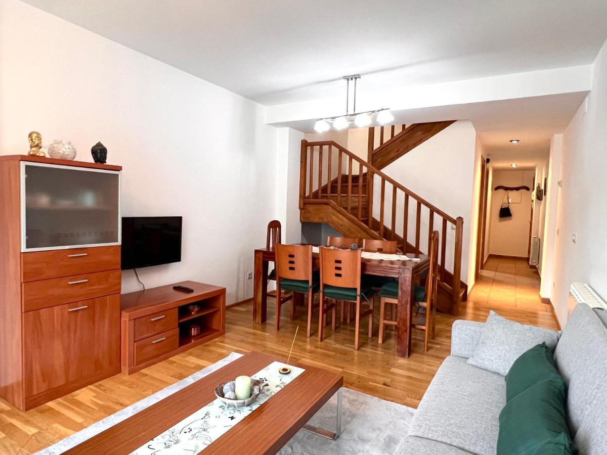 Ferienwohnung La Buhardilla De Baro - L'Amfitriona Exterior foto